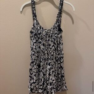 Urban Outfitters Romper | Medium | Floral
